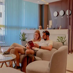 επισκεφθείτε το ξενοδοχείο