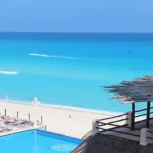 Plaza - 2* Cancun
