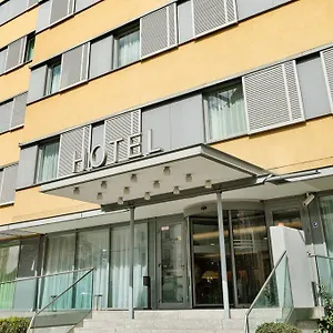 4* Szálloda Courtyard By Marriott Schoenbrunn