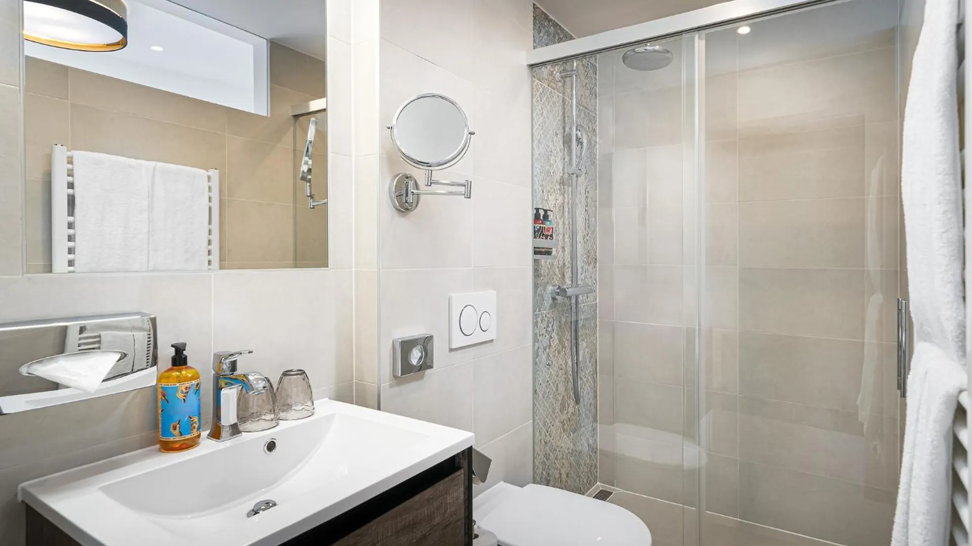 Elaya Hotel Vienna City Center 4*,  Austria