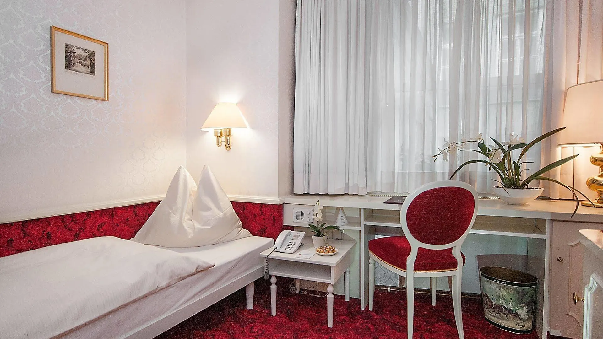 Elaya Hotel Vienna City Center 4*,